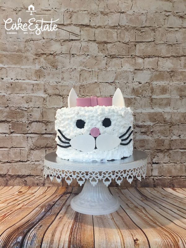 Little white catty cake