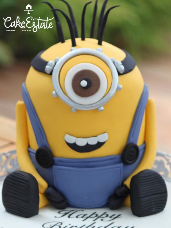 Minion cake